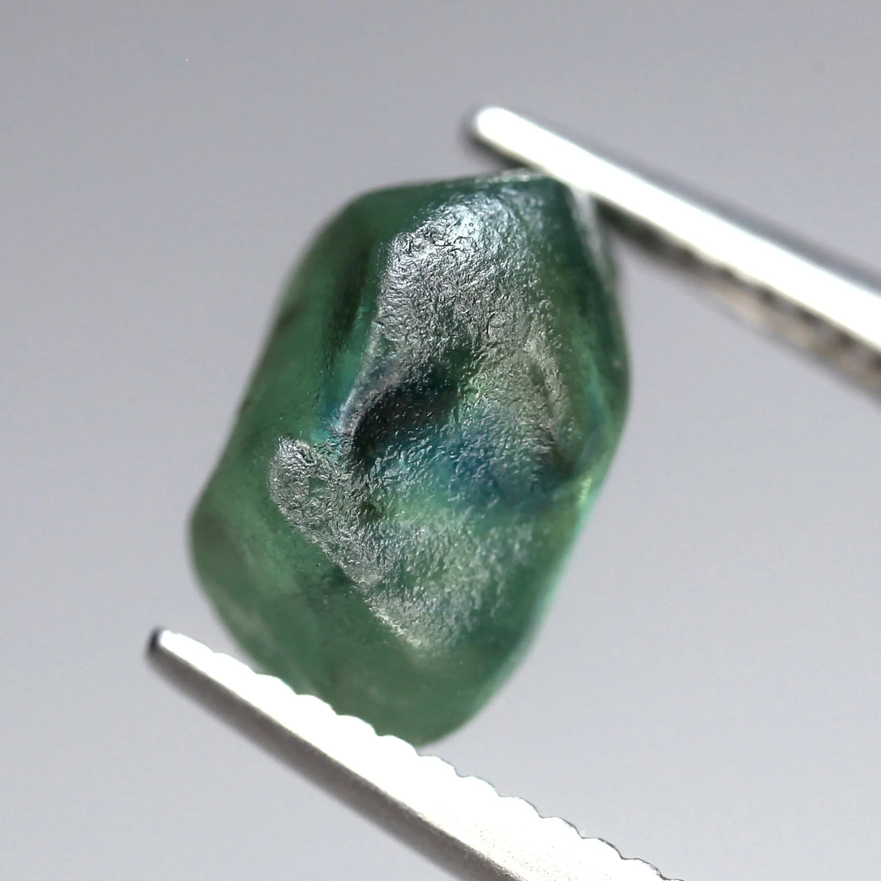 2.34ct Certified Natural Teal Sapphire