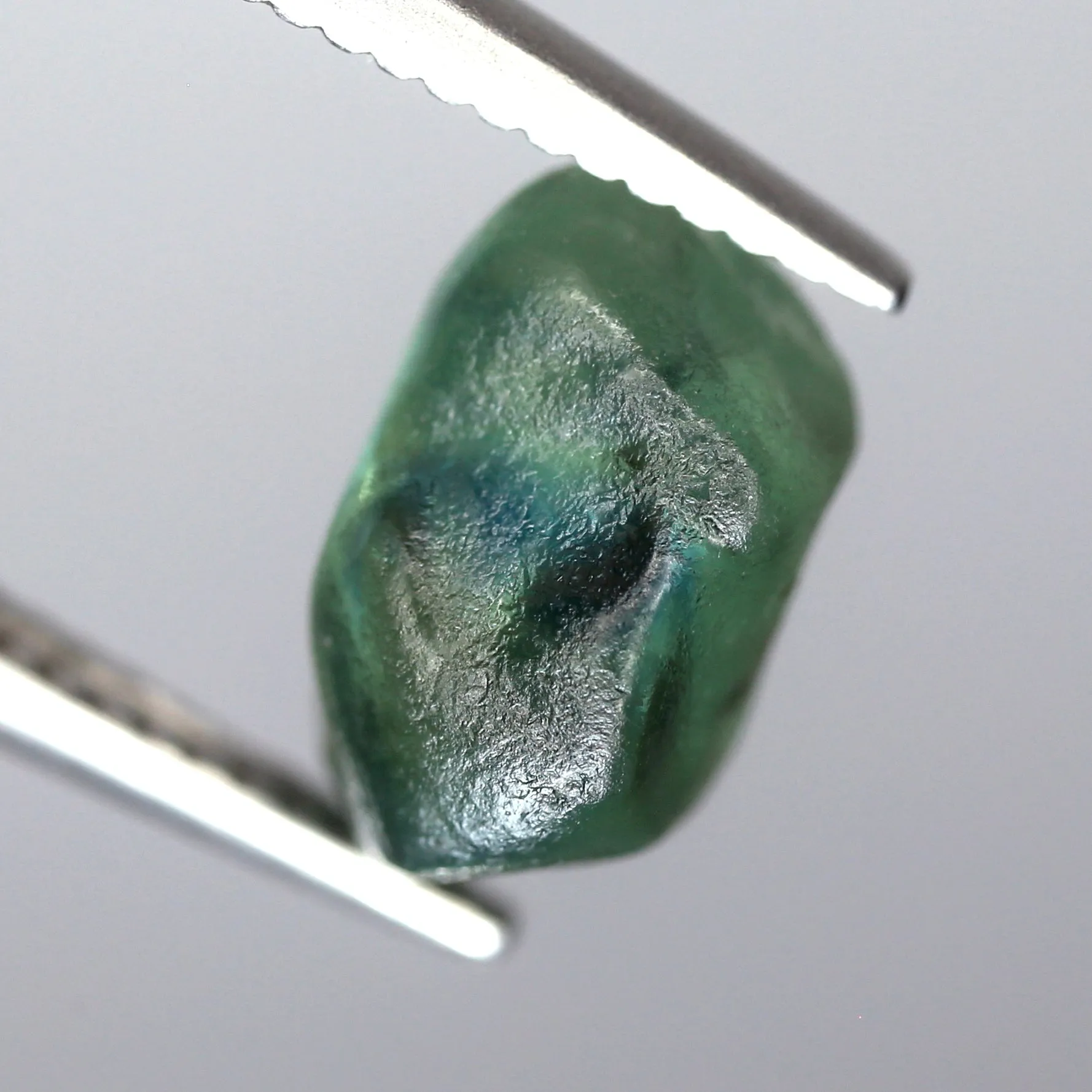 2.34ct Certified Natural Teal Sapphire