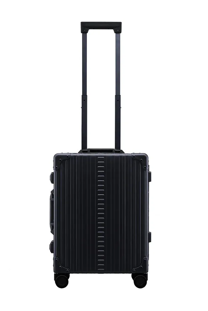 Aleon 21" International Carry-On - Onyx