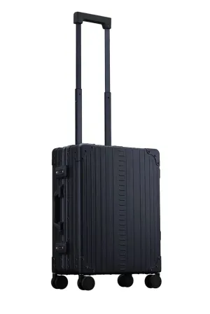 Aleon 21" International Carry-On - Onyx