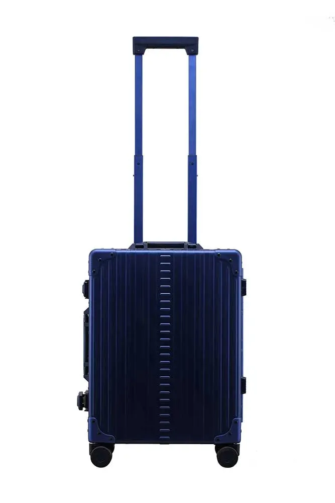 Aleon 21" International Carry-On - Sapphire