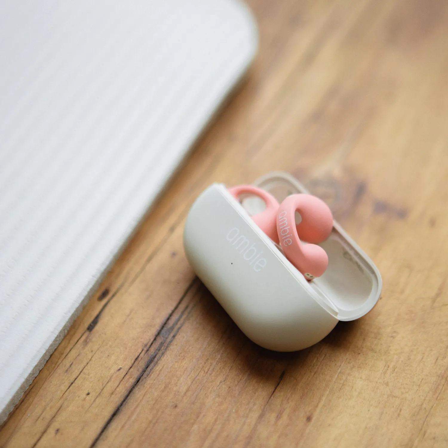 ambie | アンビー　sound earcuffs