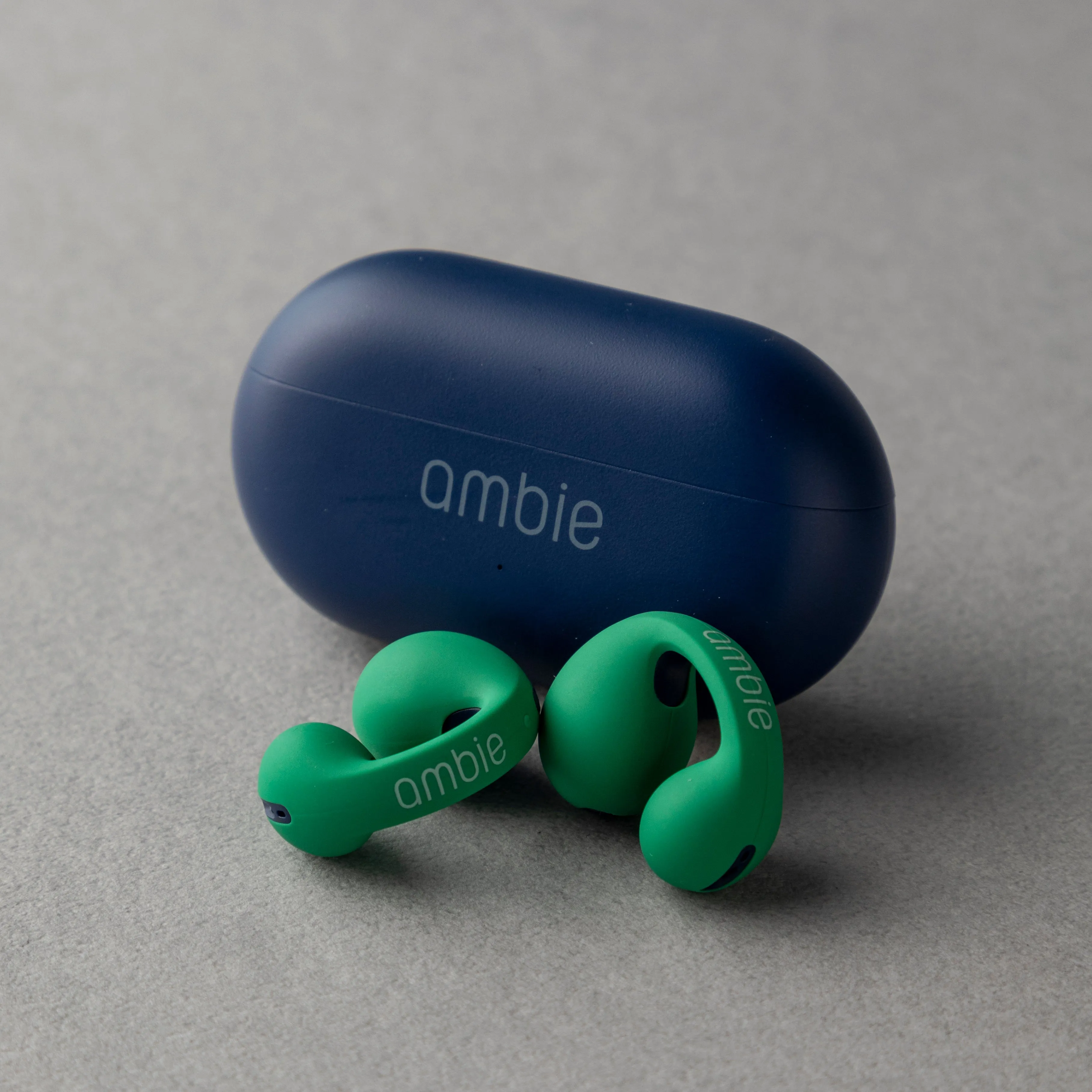 ambie | アンビー　sound earcuffs