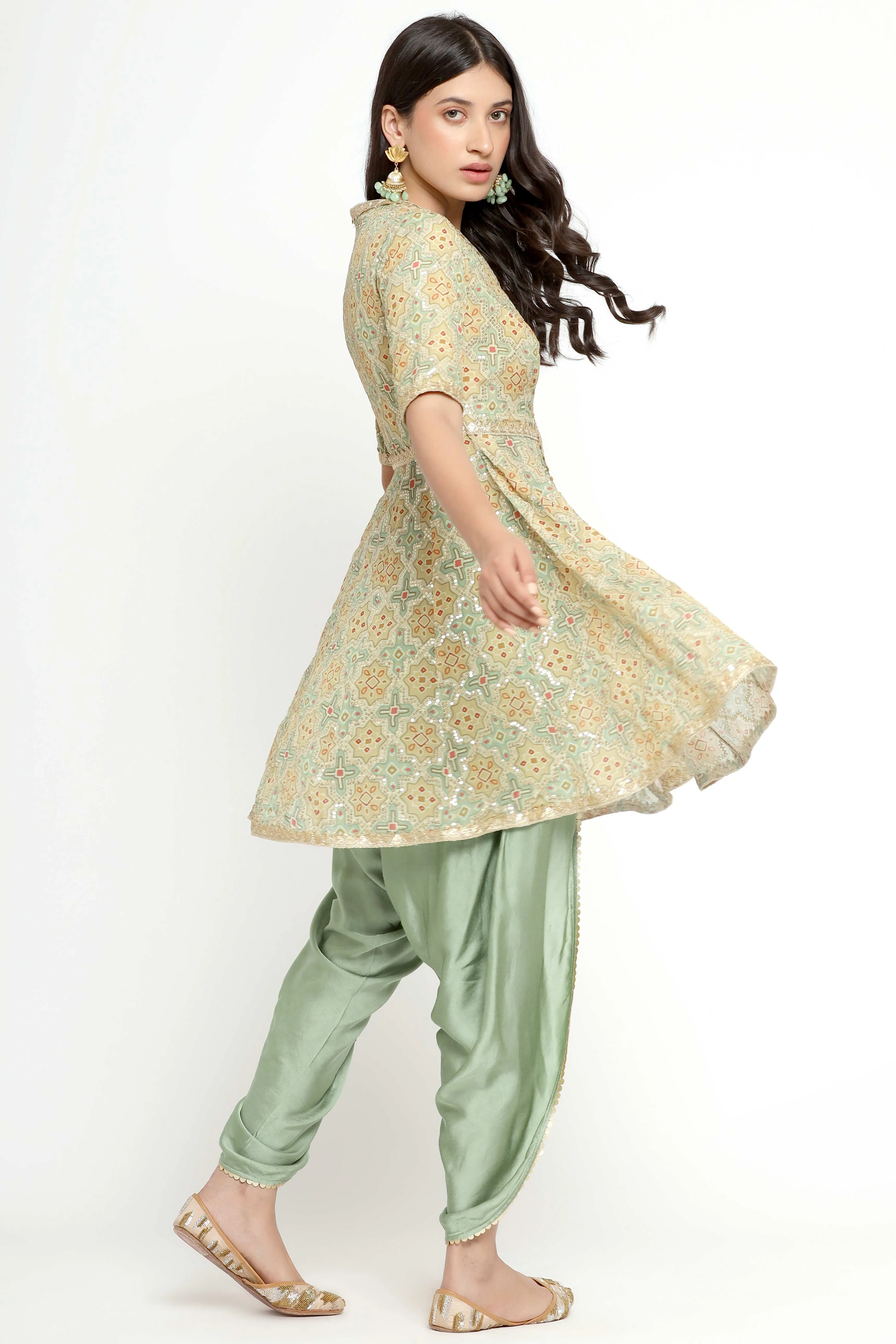Amira Suit
