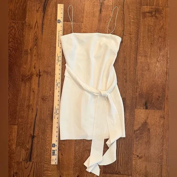 BEC‎   BRIDGE REVOLVE Mini Dress Short Cream Stretch Tie Bodycon Size 2 Holiday