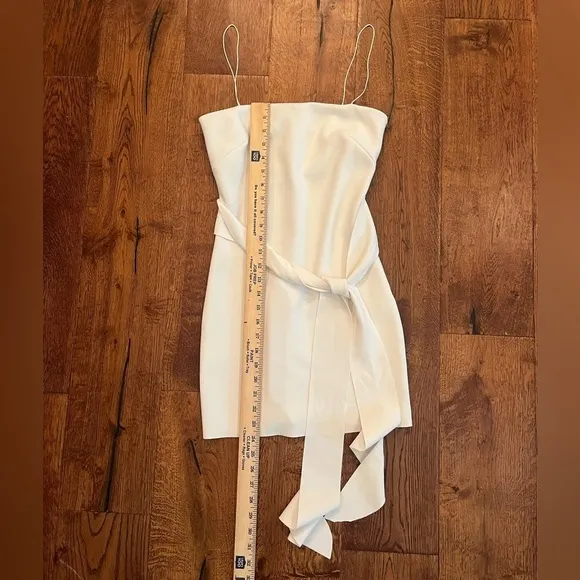 BEC‎   BRIDGE REVOLVE Mini Dress Short Cream Stretch Tie Bodycon Size 2 Holiday