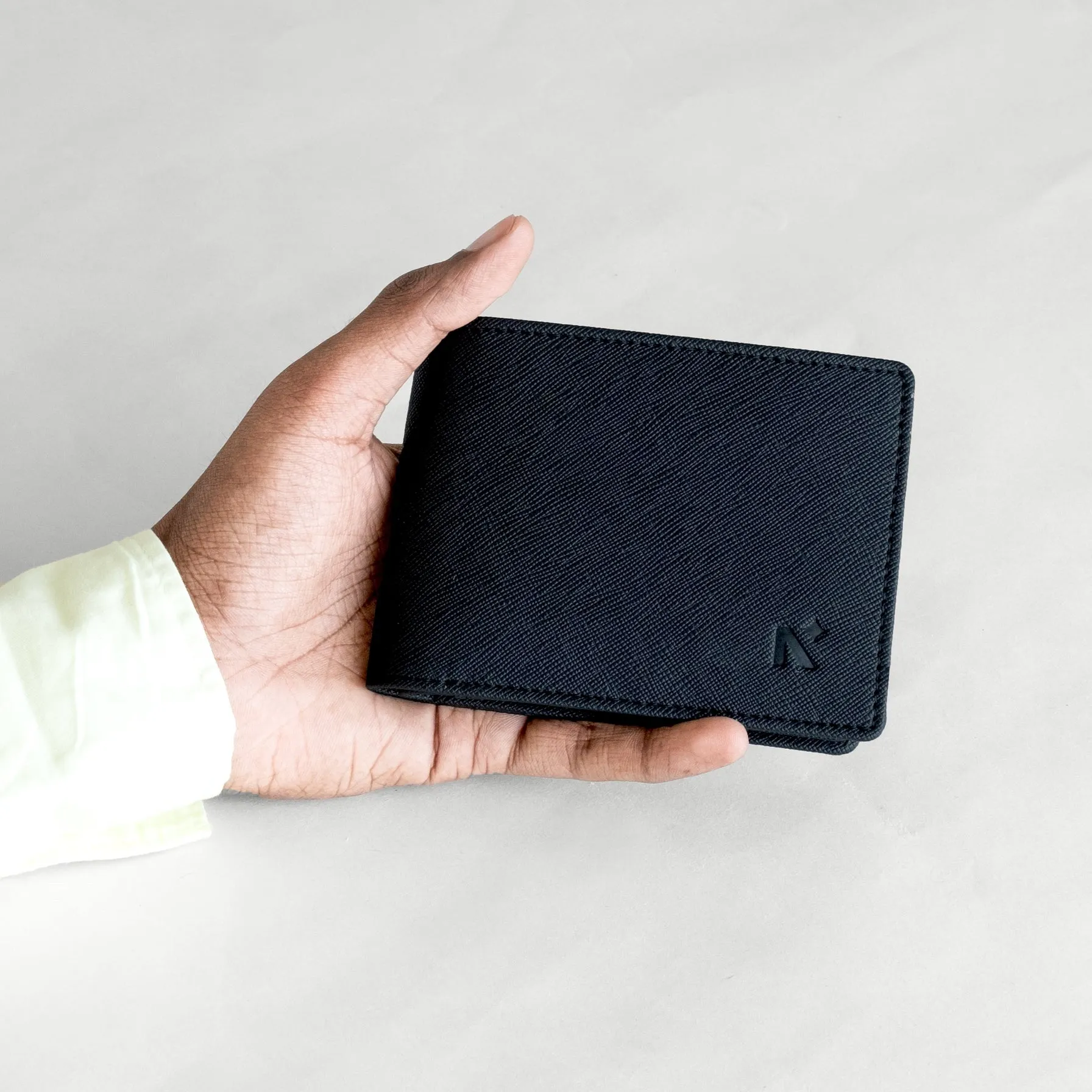 BIFOLD WALLET FOR MEN   KEYCHAIN