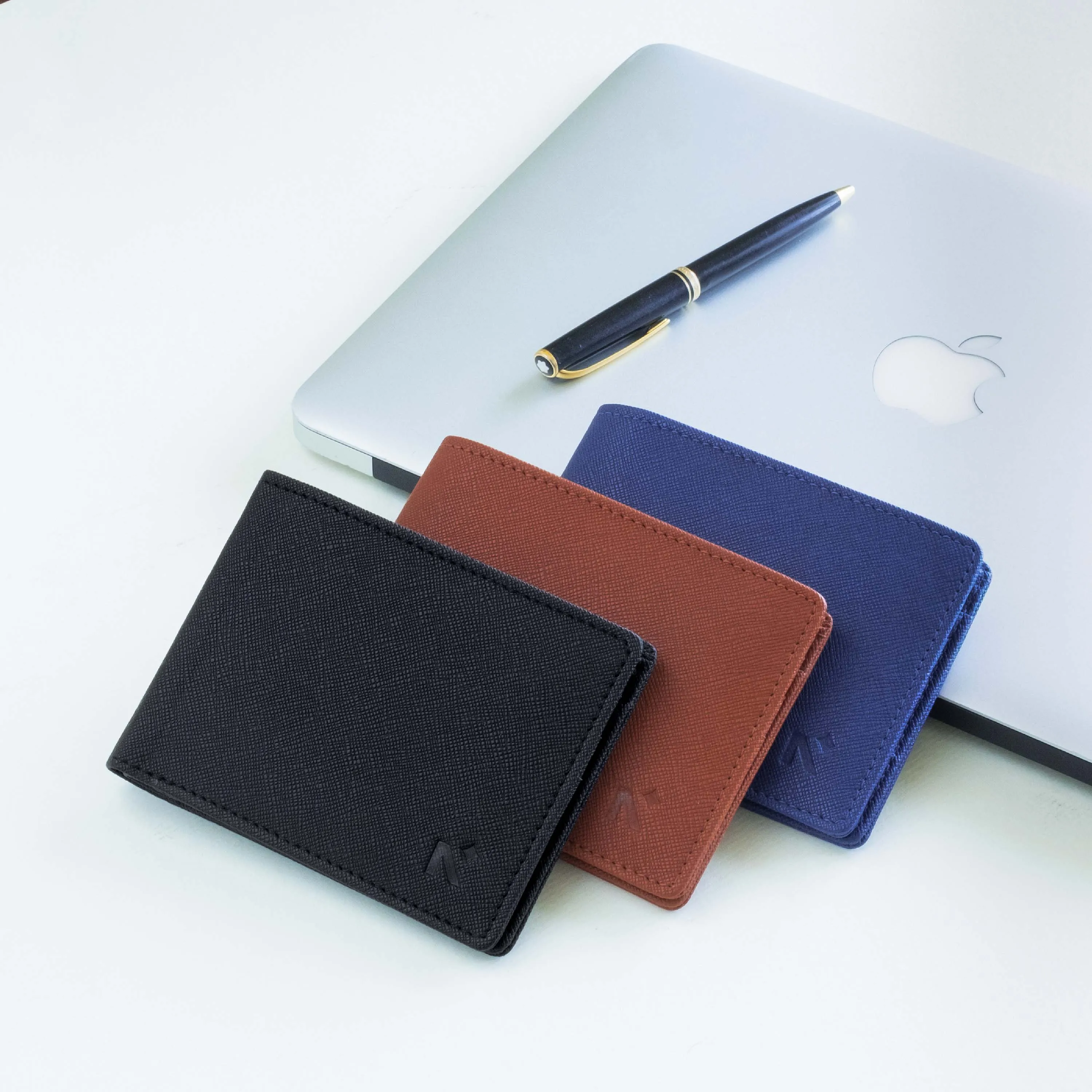 BIFOLD WALLET FOR MEN   KEYCHAIN