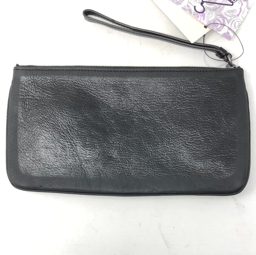 Bottega Venetta Black leather clutch with tri-metal Circle details