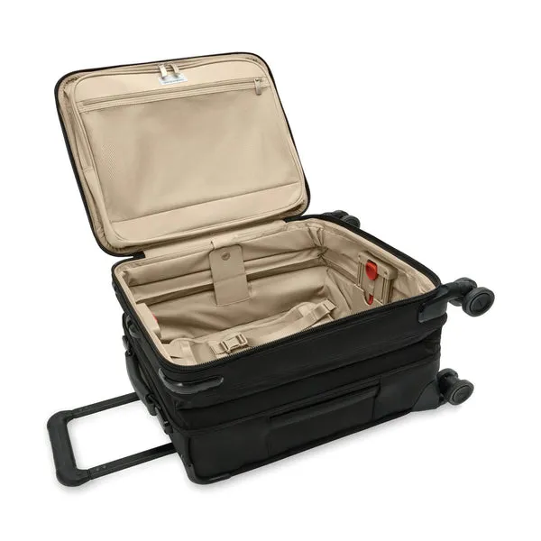 BRIGGS & RILEY BASELINE COMPACT 19" CARRY-ON EXPANDABLE SPINNER