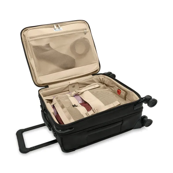 BRIGGS & RILEY BASELINE COMPACT 19" CARRY-ON EXPANDABLE SPINNER