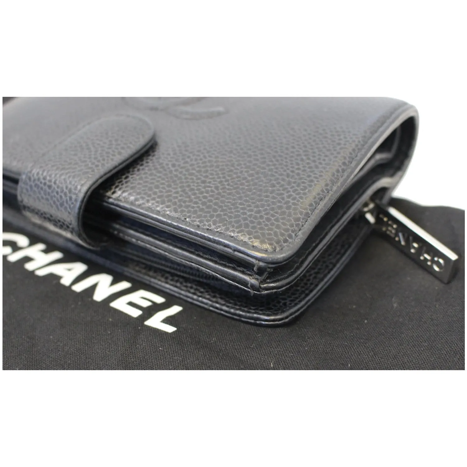 CHANEL CC Caviar Leather Bifold Wallet Black