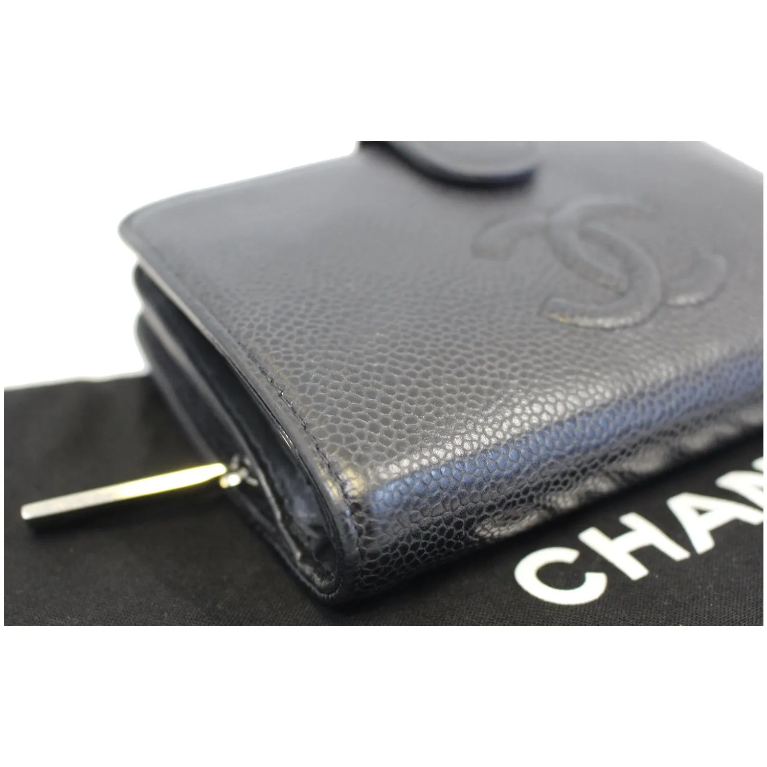 CHANEL CC Caviar Leather Bifold Wallet Black