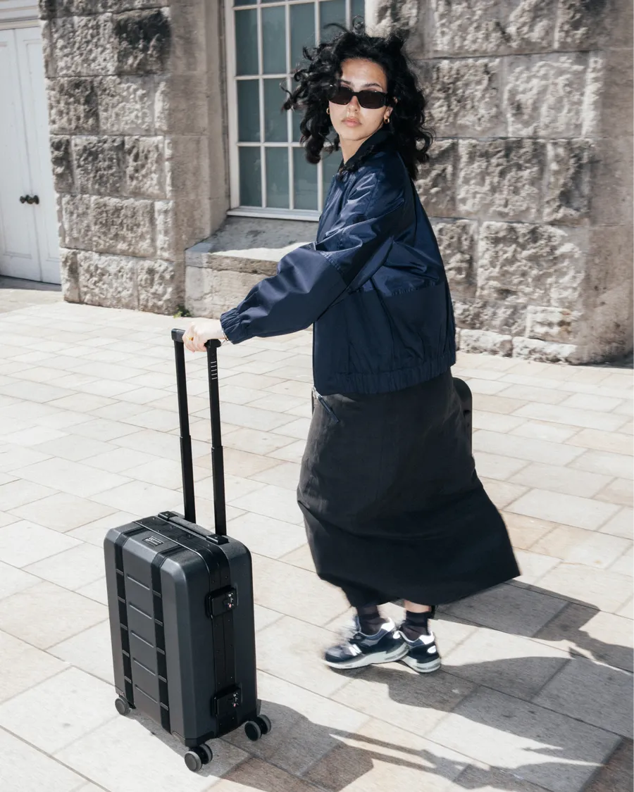 DB Journey - Ramverk Pro Carry-on - Black Out