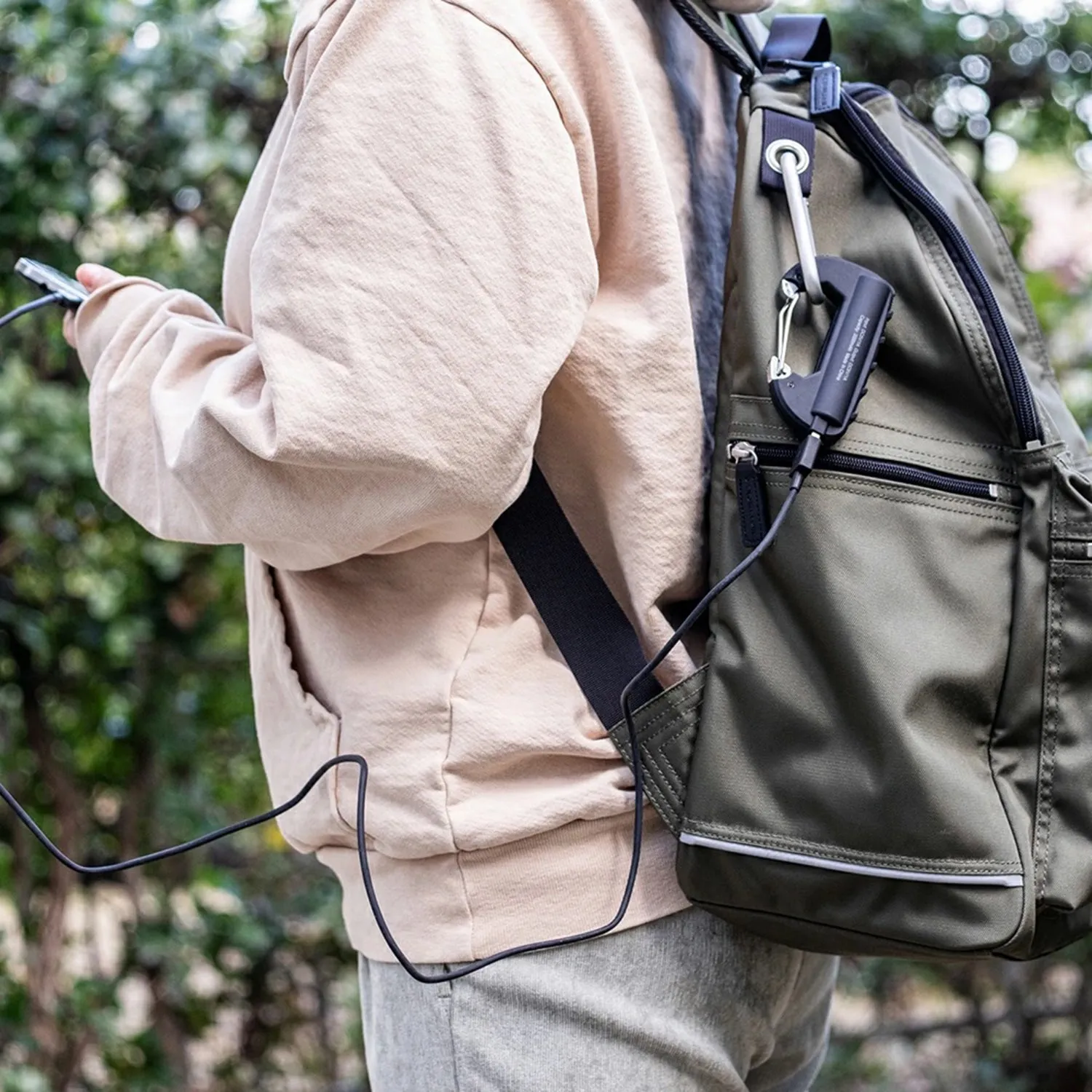 EL COMMUN | エル・コミューン　Carabiner Battery
