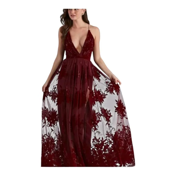 EUC Luxxel Maxi Formal Velvet Gown Feminine Romantic Fairy Wine  Small