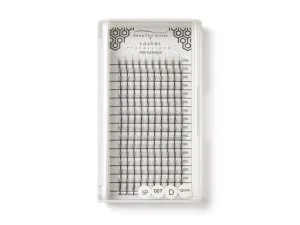 Fan Lashes with flat lash