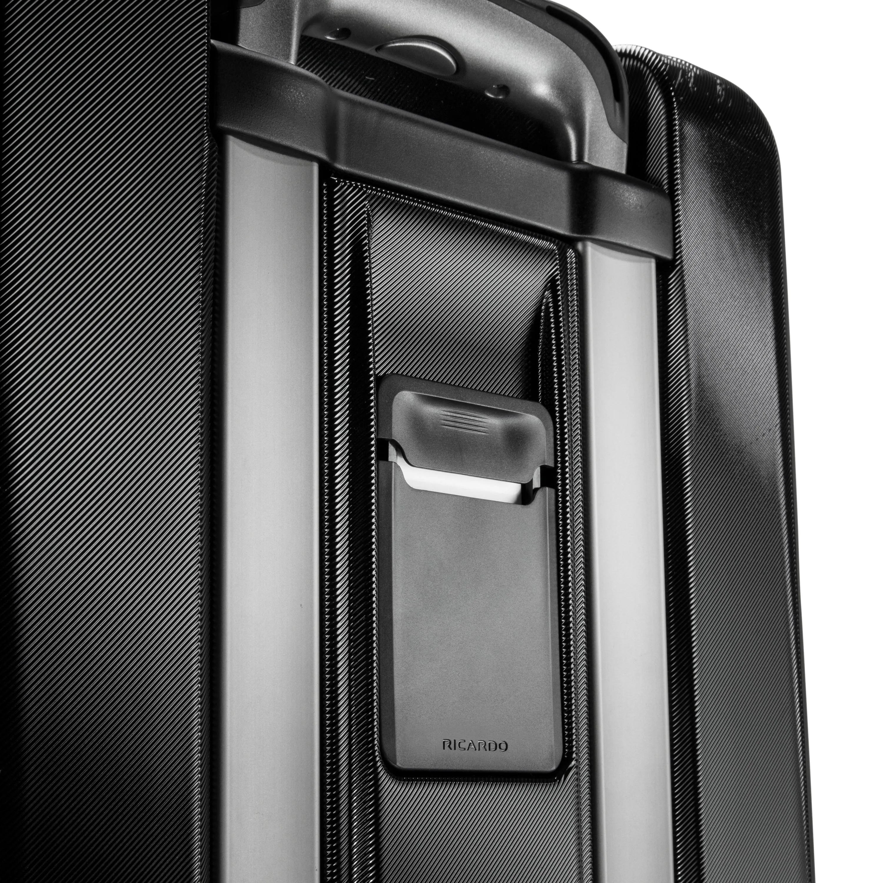Flight Essentials Hybrid Carry-On
