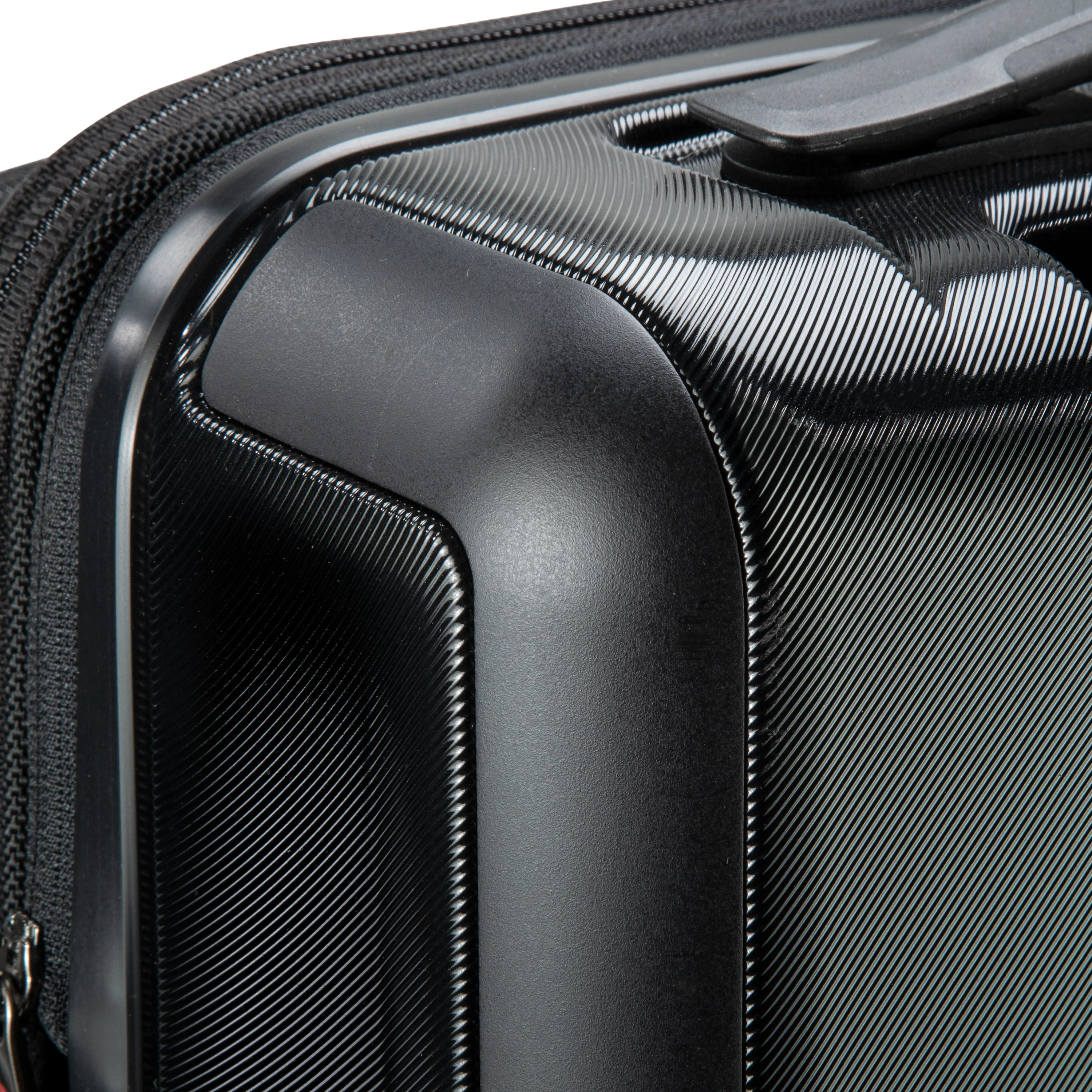 Flight Essentials Hybrid Carry-On