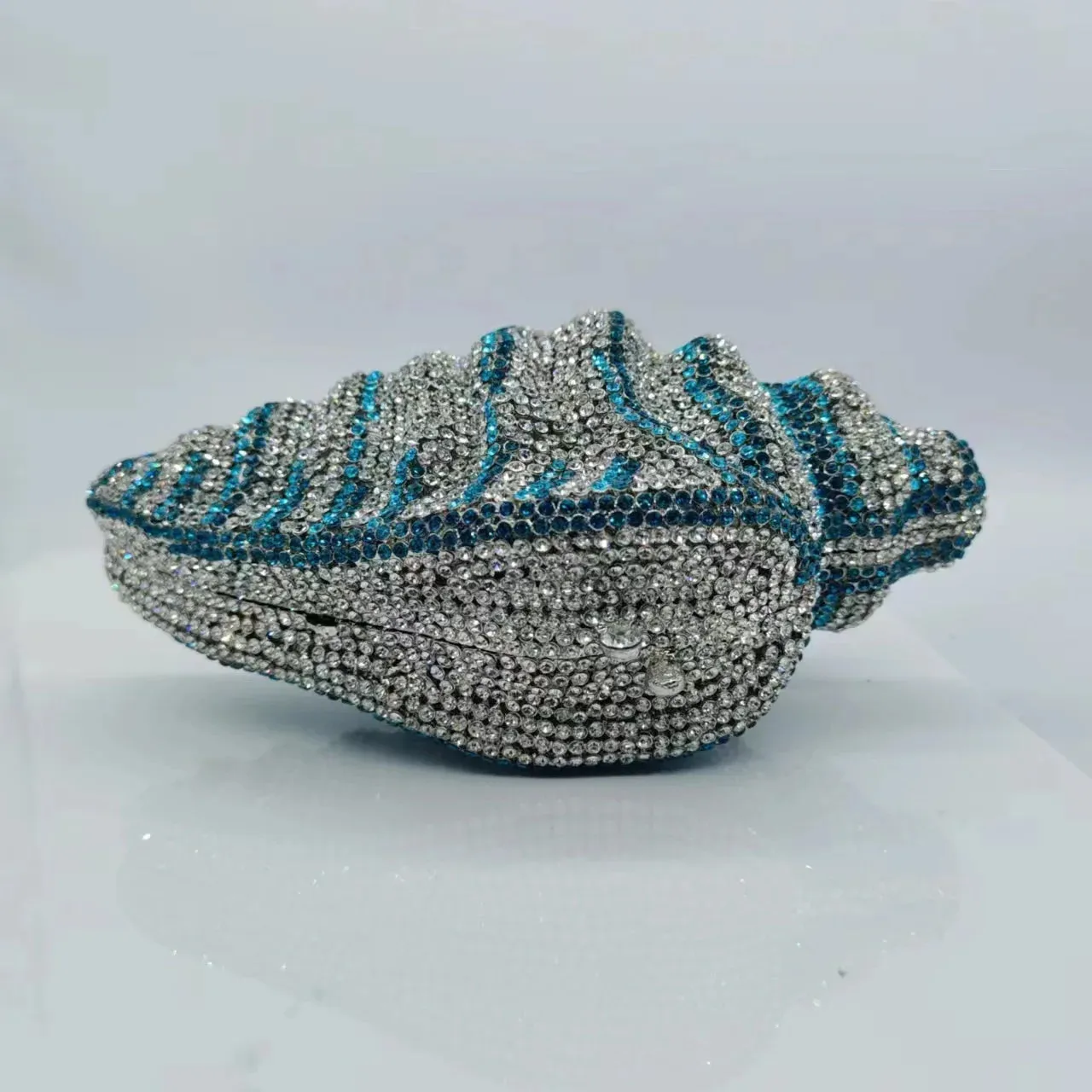 Gold Rhinestone Bag Formal Clutches Crystal Handbags Customized Color Diamond Women Prom Dinner Purses Conch Minaud