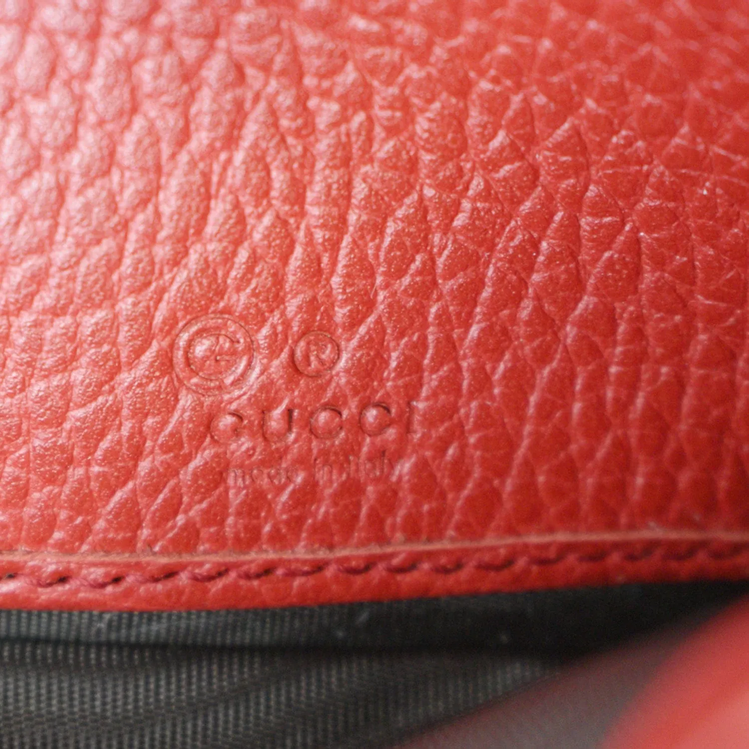 GUCCI GG Interlocking Continental Leather Wallet Red 598166