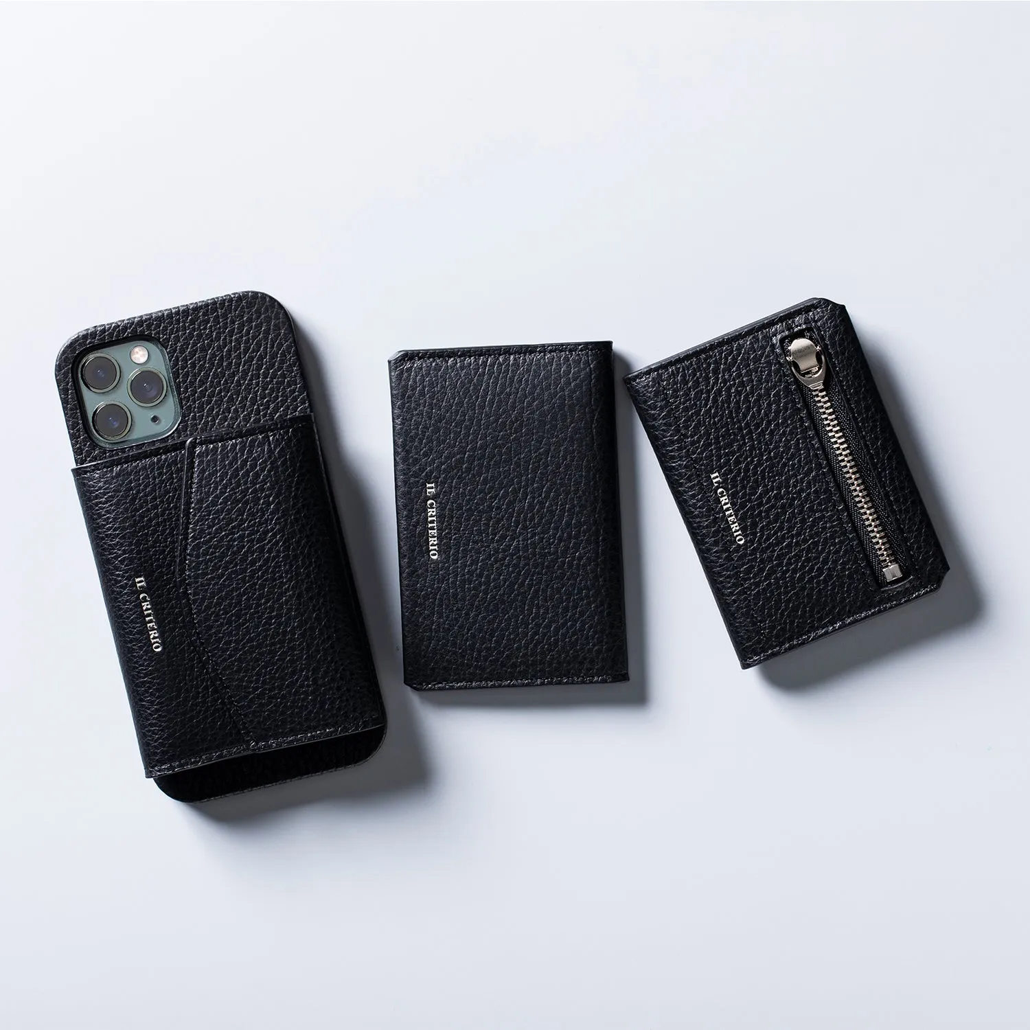 IL CRITERIO | イルクリテリオ　phone (マグセーフ対応バックカバー iPhone 12/12Proケース)