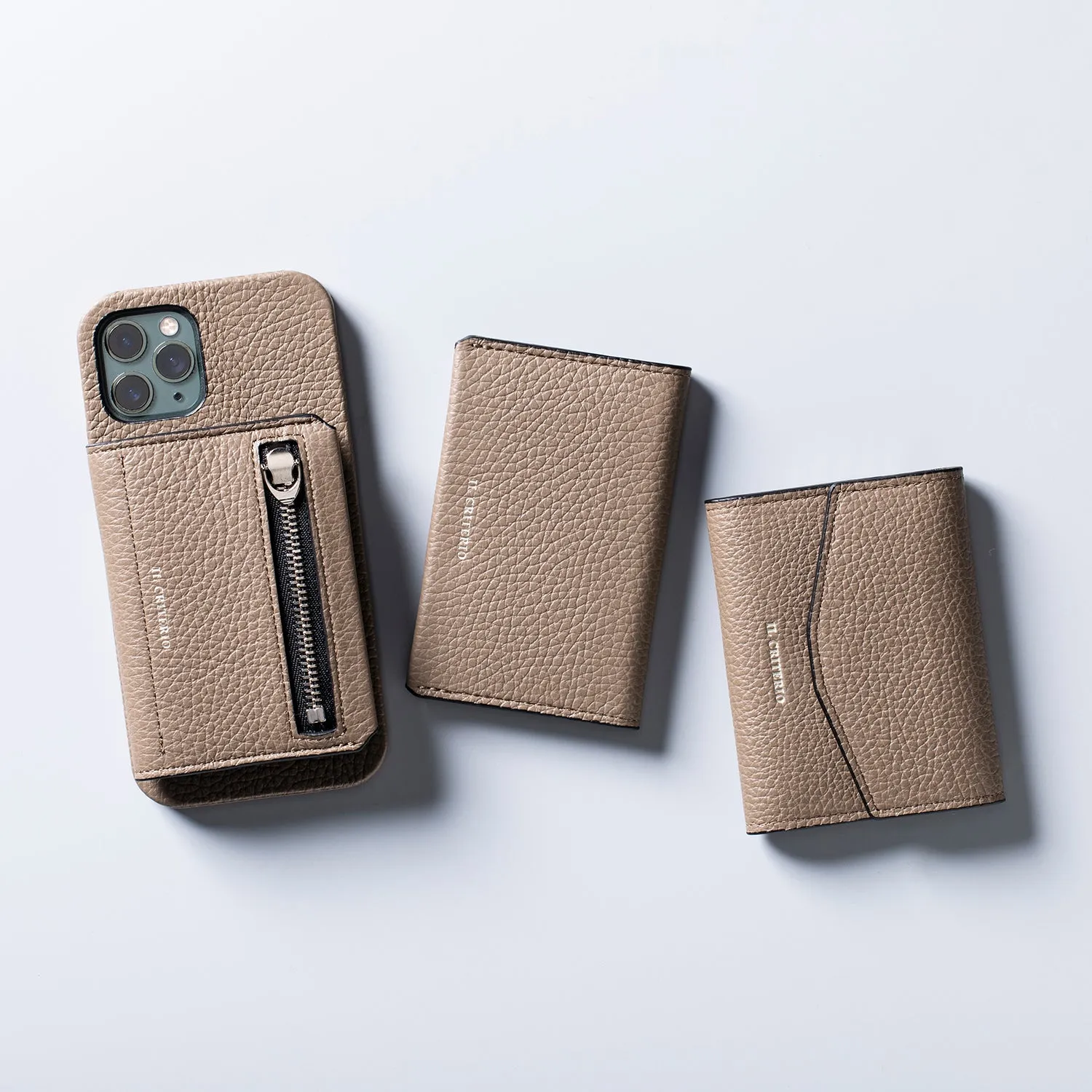 IL CRITERIO | イルクリテリオ　phone (マグセーフ対応バックカバー iPhone 12/12Proケース)