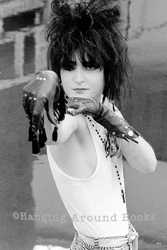 JUJU ACROSS AMERICA 1981 PART TWO - SIOUXSIE & THE BANSHEES