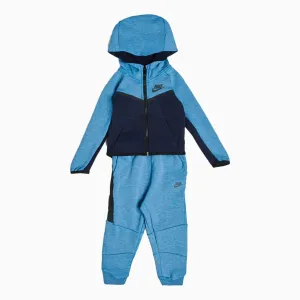 Kid's Tech Fleece Outfit