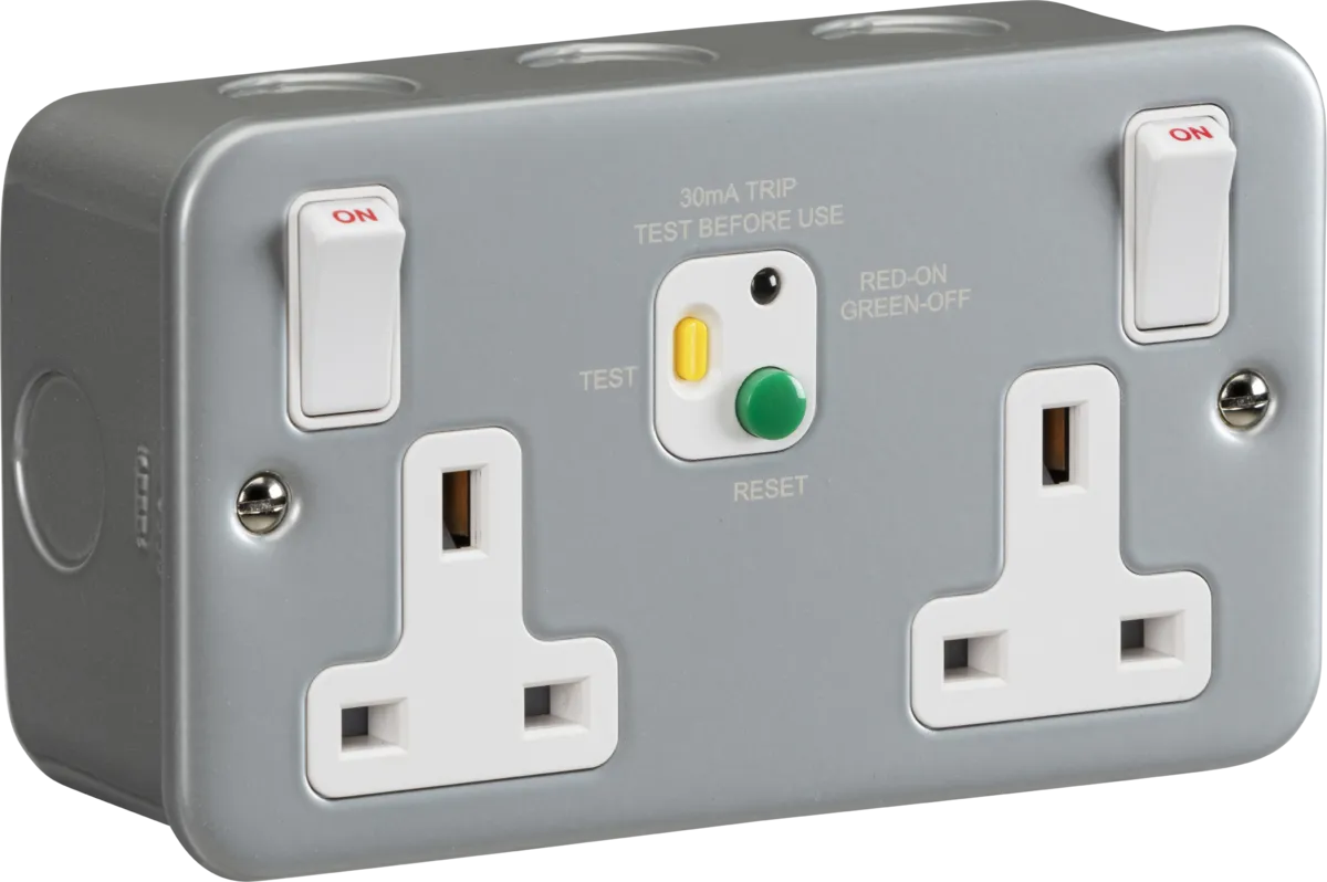 Knightsbridge M9RCD Metal Clad 13A 2G DP RCD Switched Socket - 30mA (Type A)