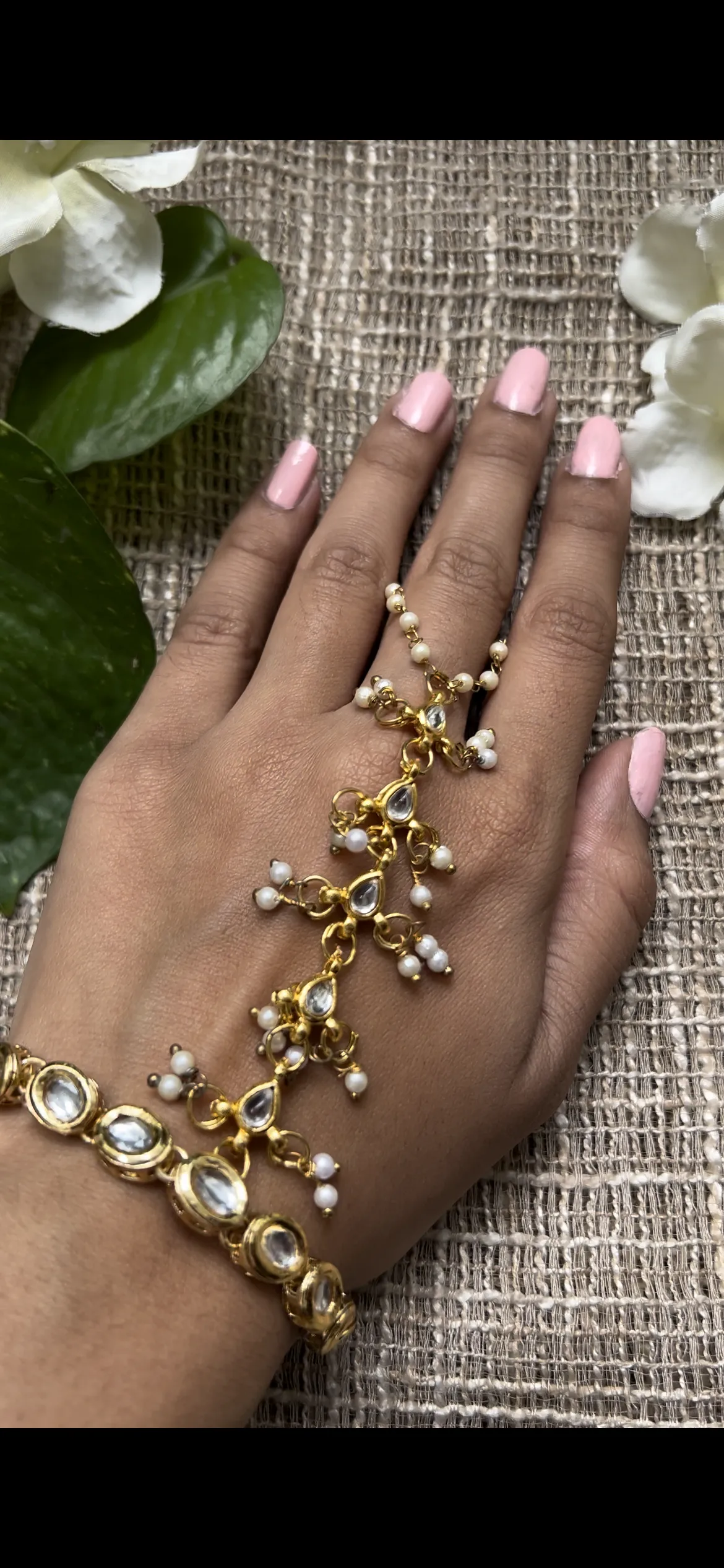 Kundan and Pearl Trendy Hanthfool
