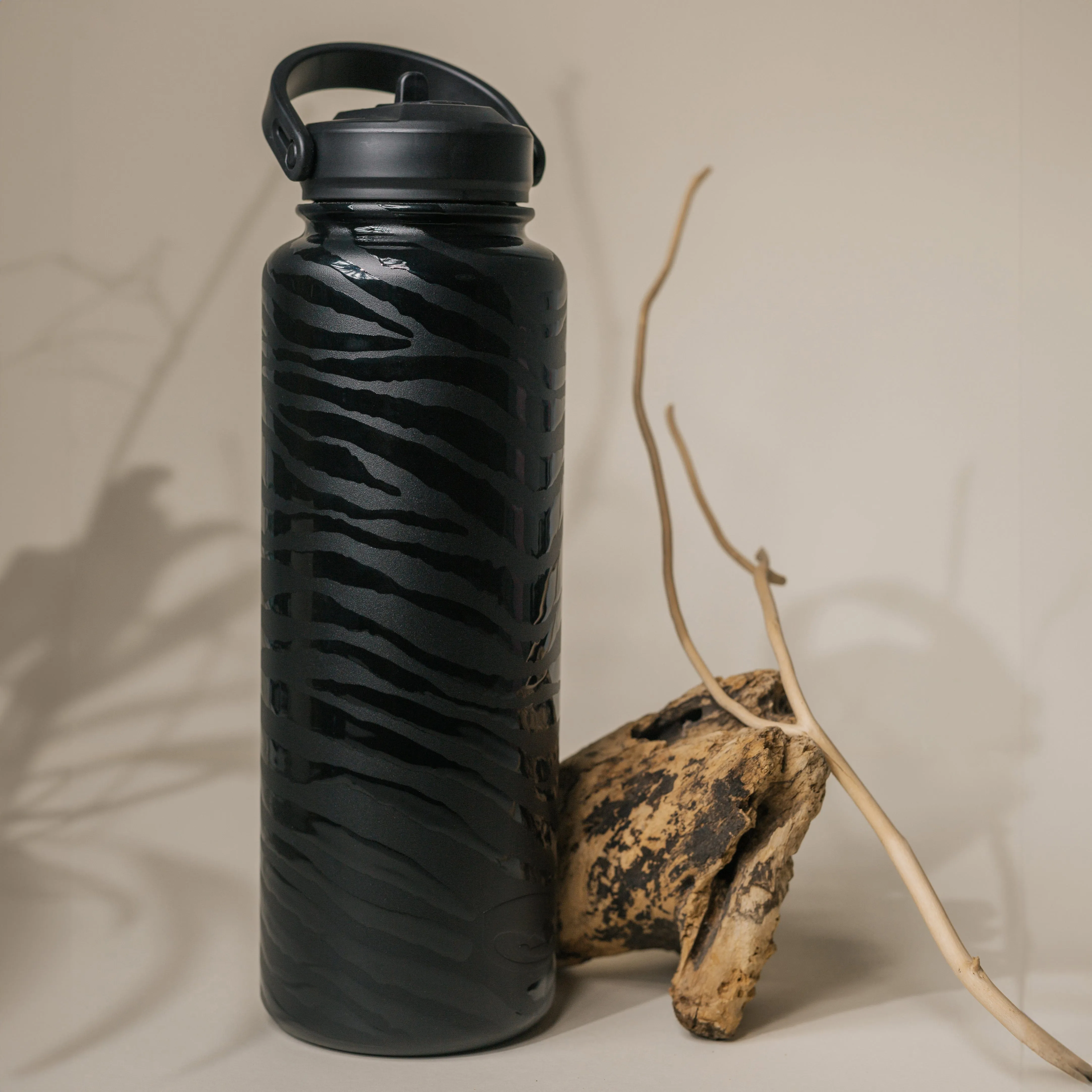Lizzard Printed Flask 1200Ml