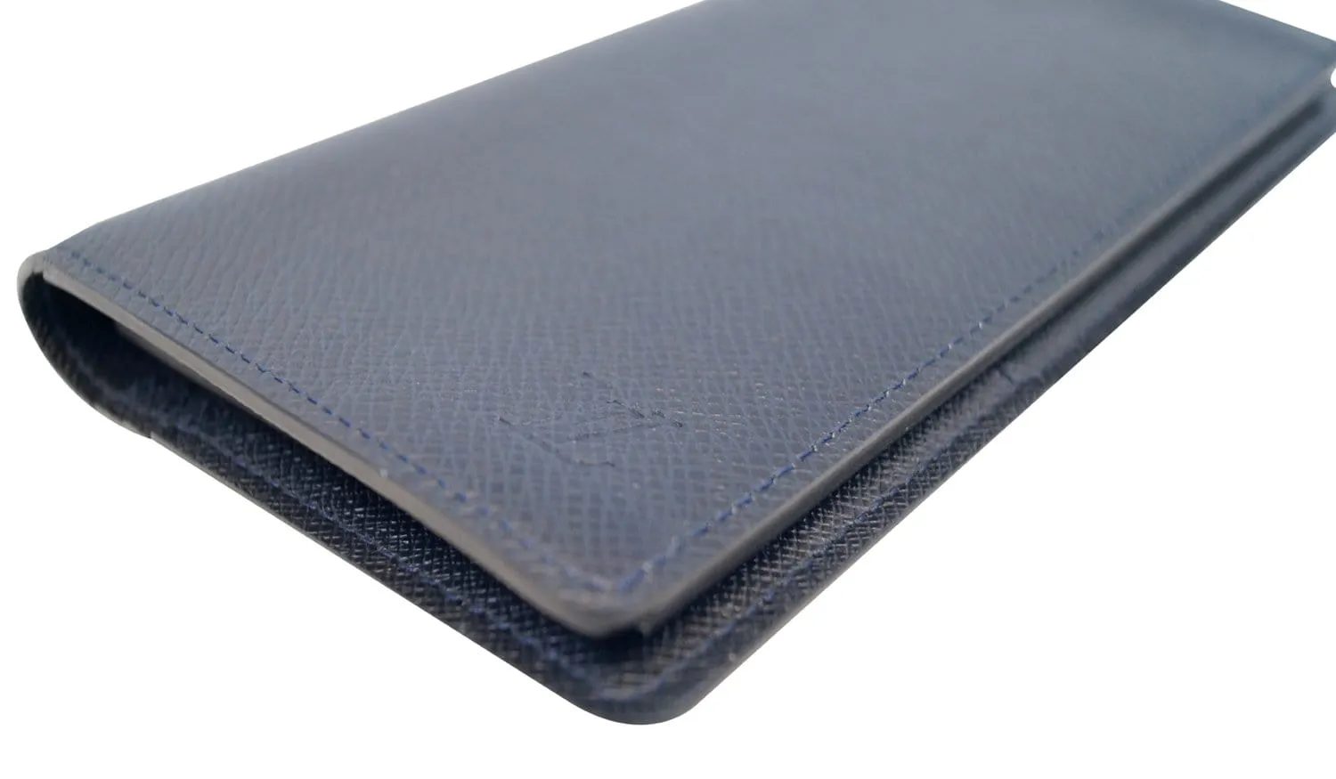 LOUIS VUITTON Brazza Black Taiga Leather Wallet