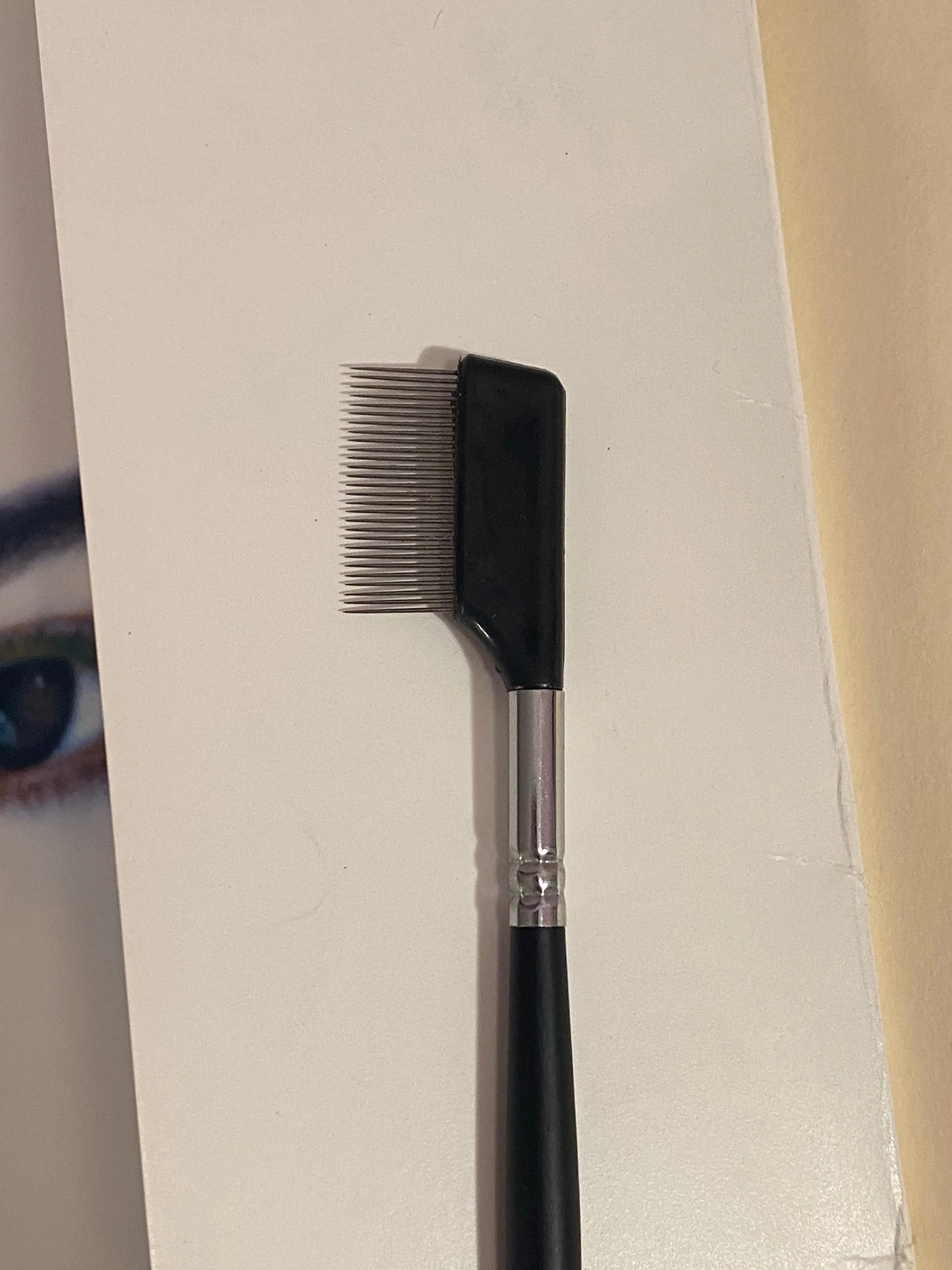 Metal Eyelash Comb
