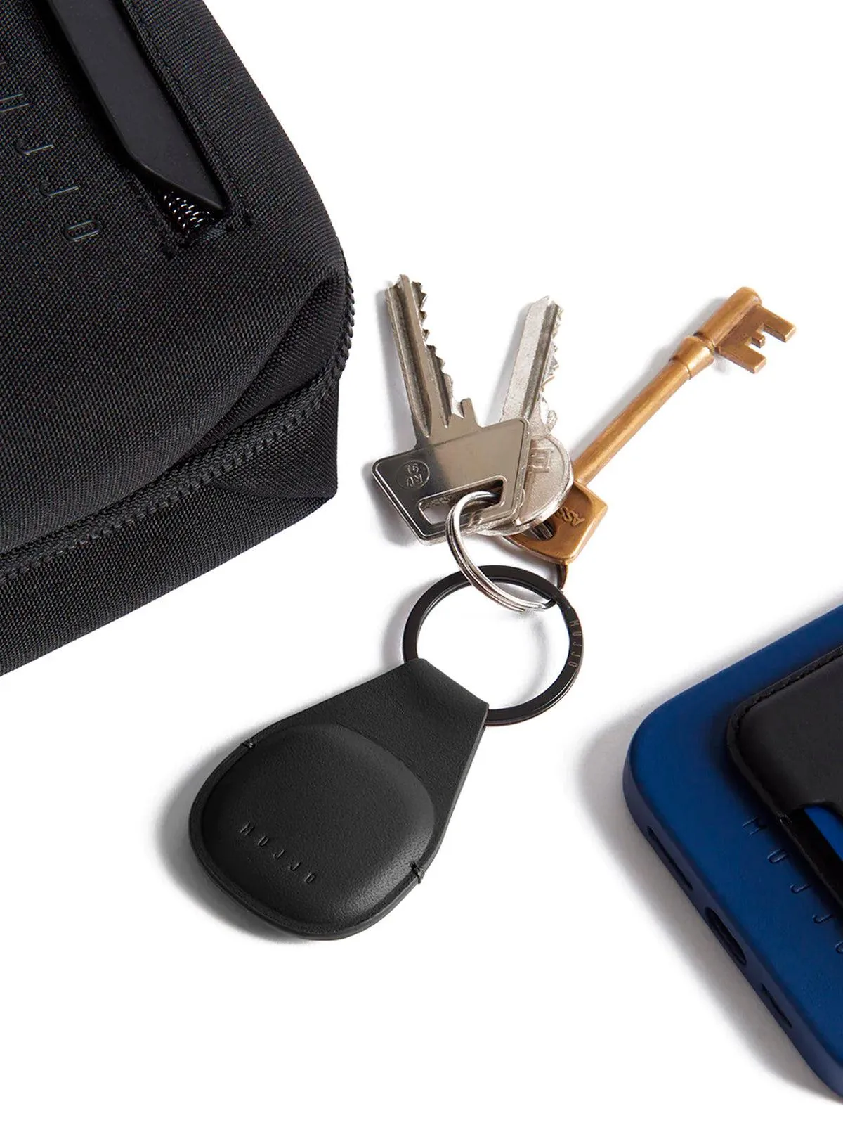 Mujjo Canopy AirTag Keychain