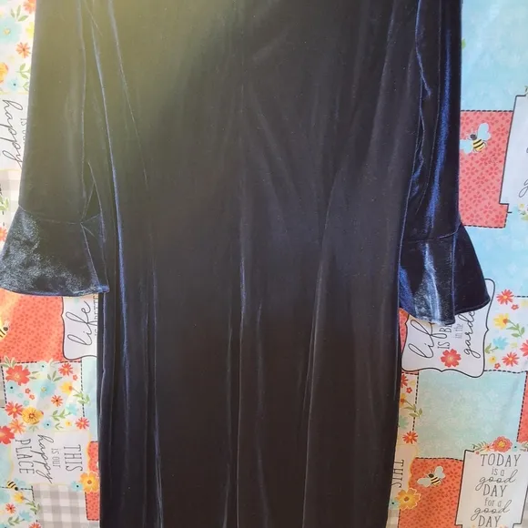 NWT DKNY BELL SLEEVE CREW NECK KNEE LENGTH SHEATH FORMAL DRESS