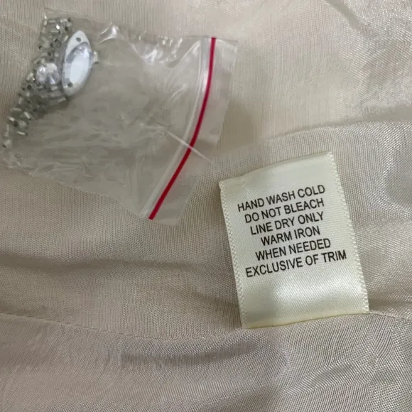 NWT Willow &amp; Clay Dress Small Off White Rhinestone