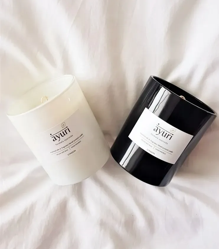 Oudh Candle (sweet, earthy, floral)