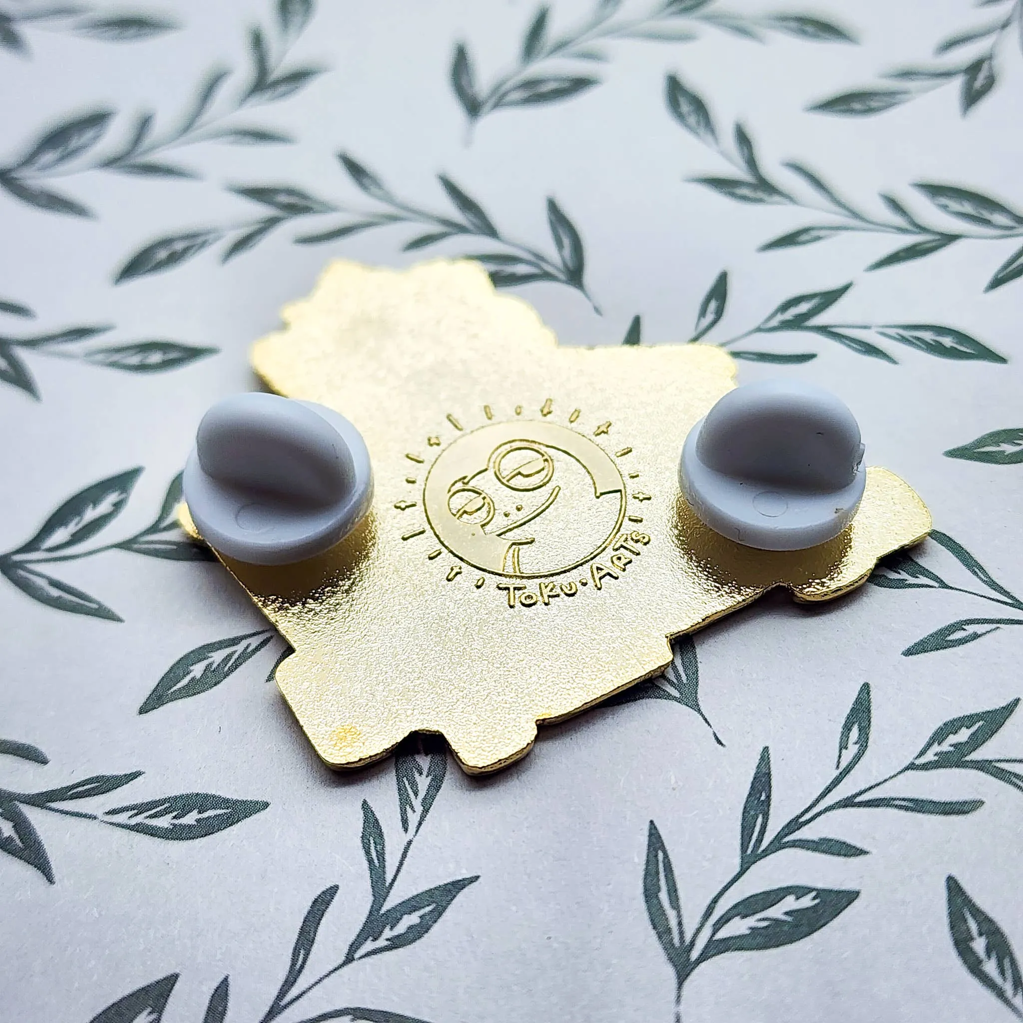 Recycle Raccoon Enamel Pin