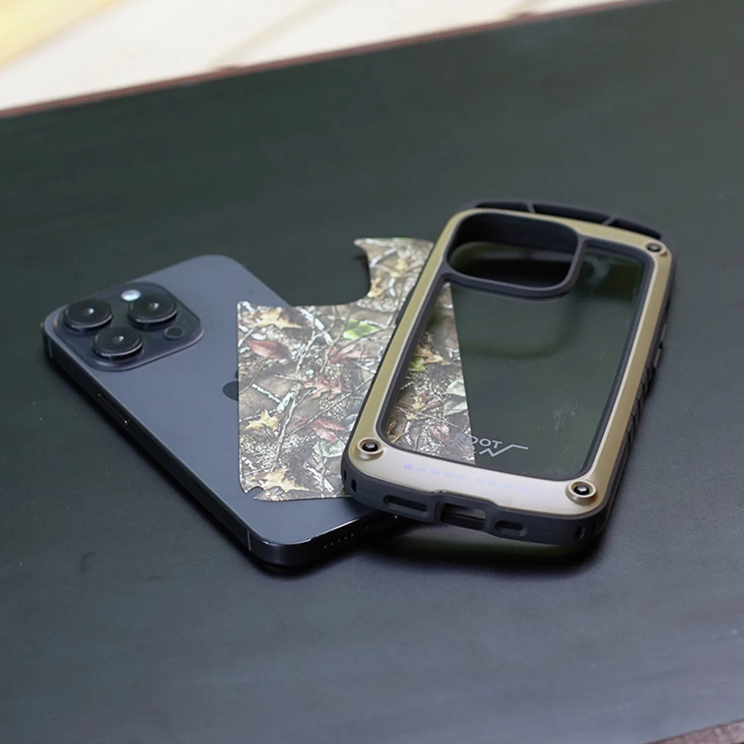 ROOT CO. | ルート　[iPhone 15専用]PLAY INNER SHEET