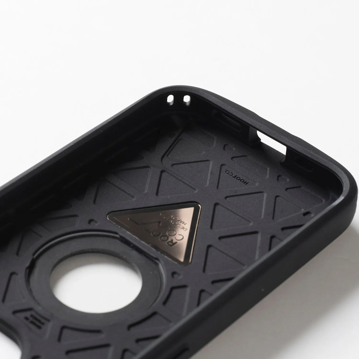 ROOT CO. | ルート　[iPhone15Pro専用]GRAVITY Shock Resist Case Pro.