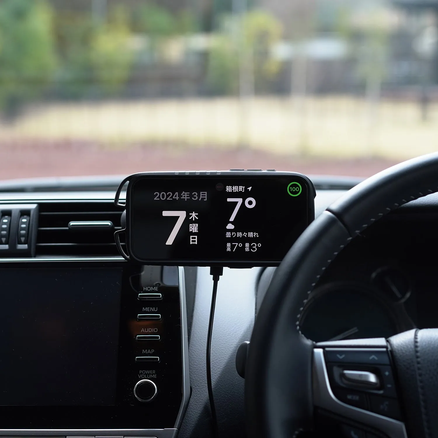 ROOT CO. | ルート　PLAY EZ1 MagSafe Wireless Car Charger(ブラック)