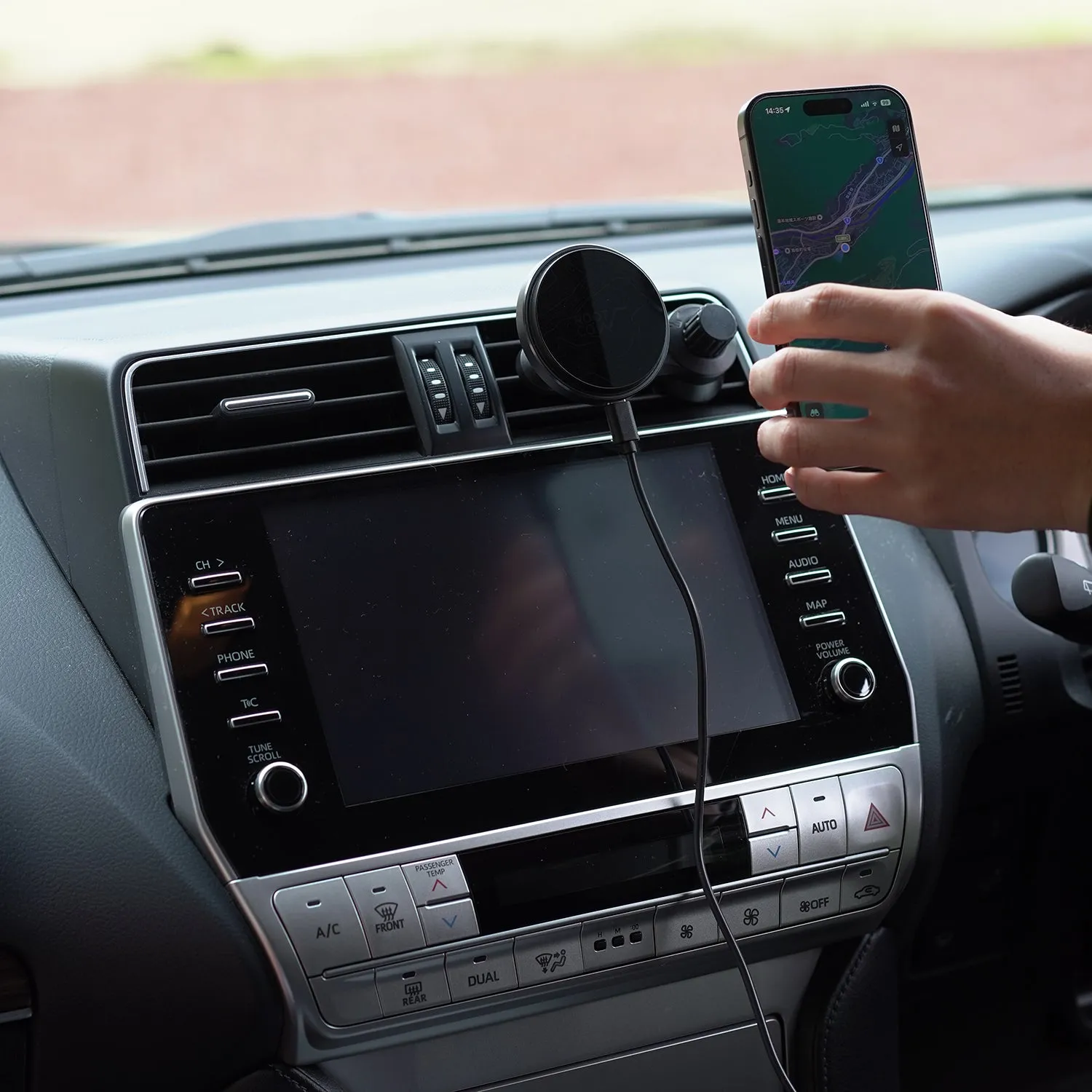 ROOT CO. | ルート　PLAY EZ1 MagSafe Wireless Car Charger(ブラック)