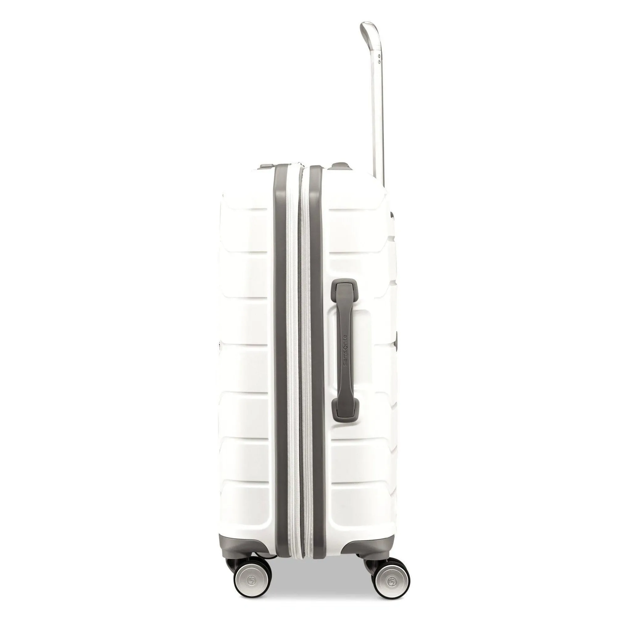 Samsonite Freeform 21" Carry-On Spinner