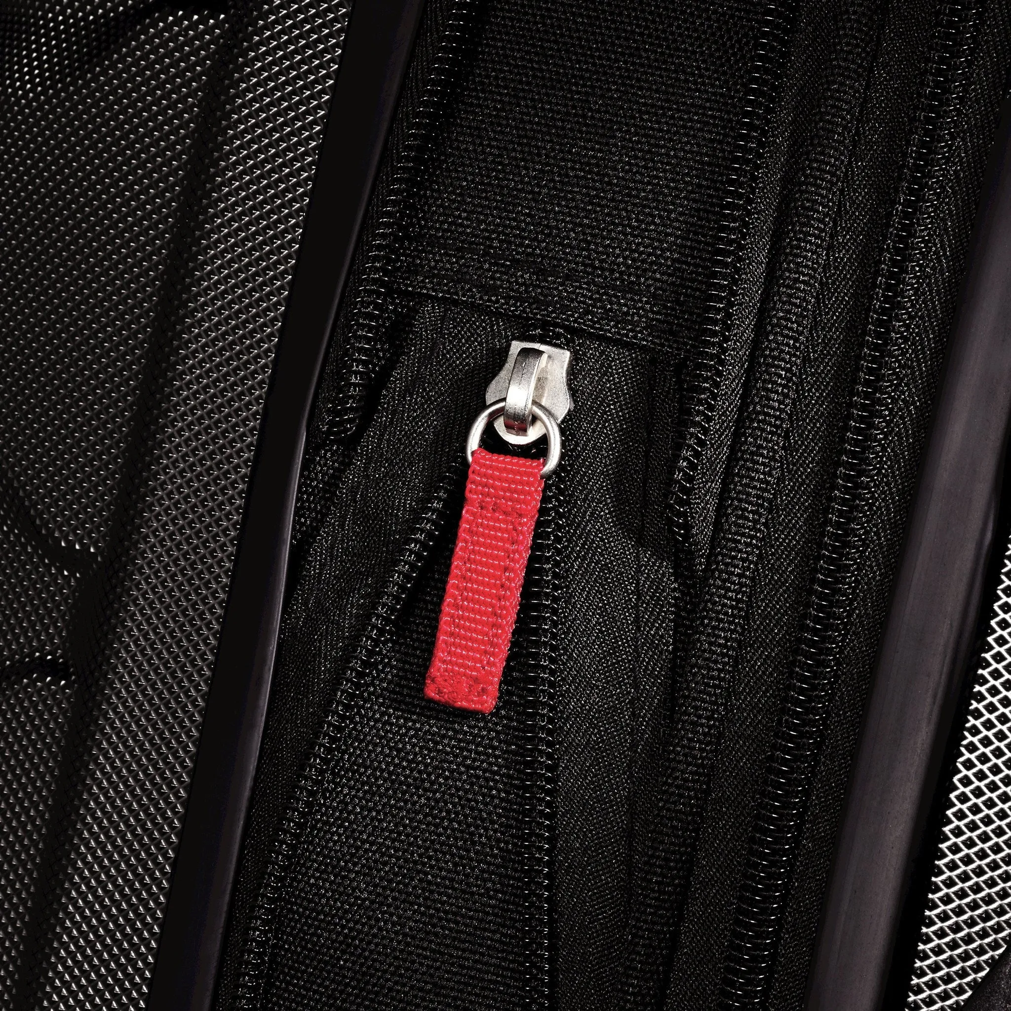 Samsonite Omni PC Hardside Spinner 20"