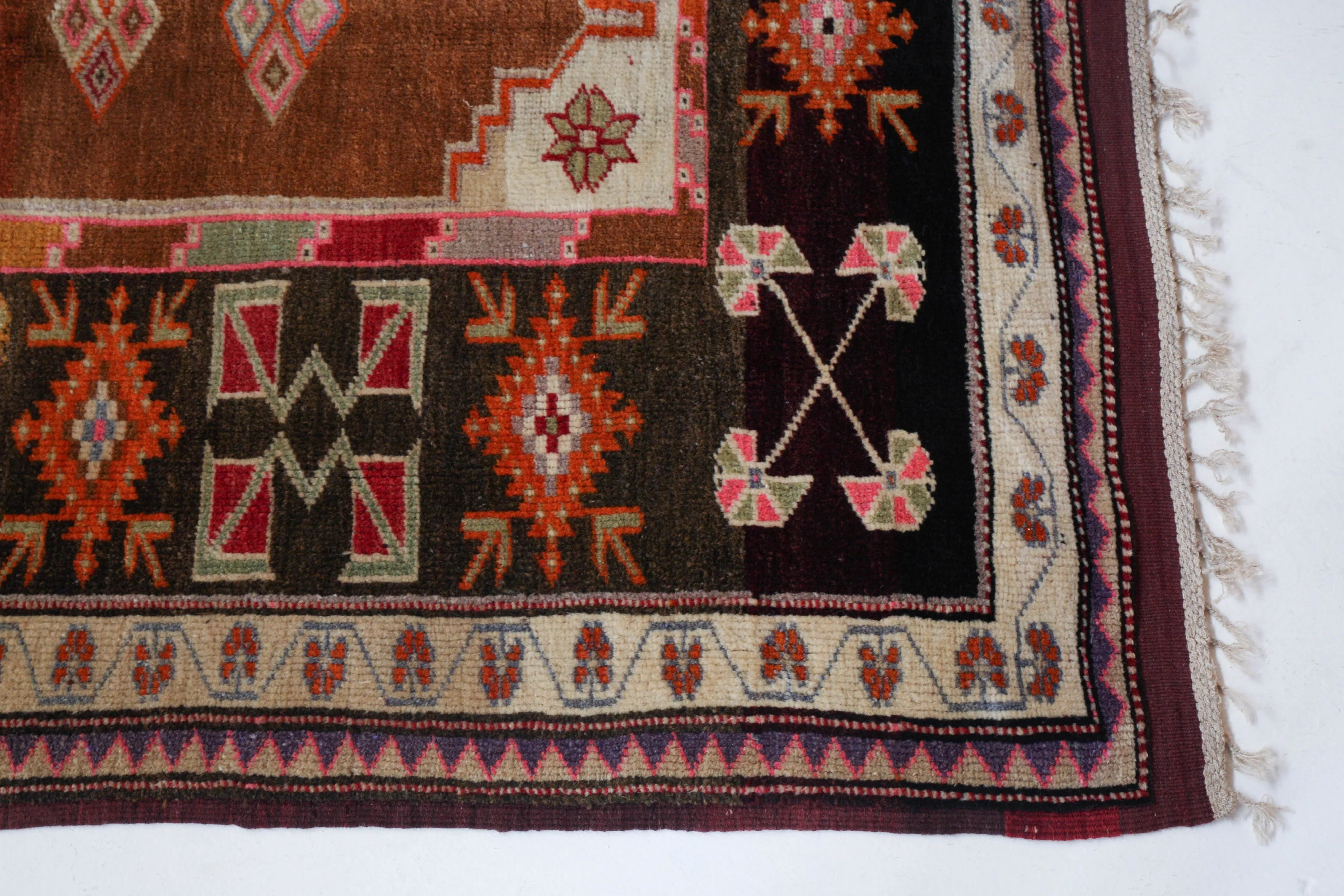 Semi-Antique Milas Rug 4'6"x6'4"
