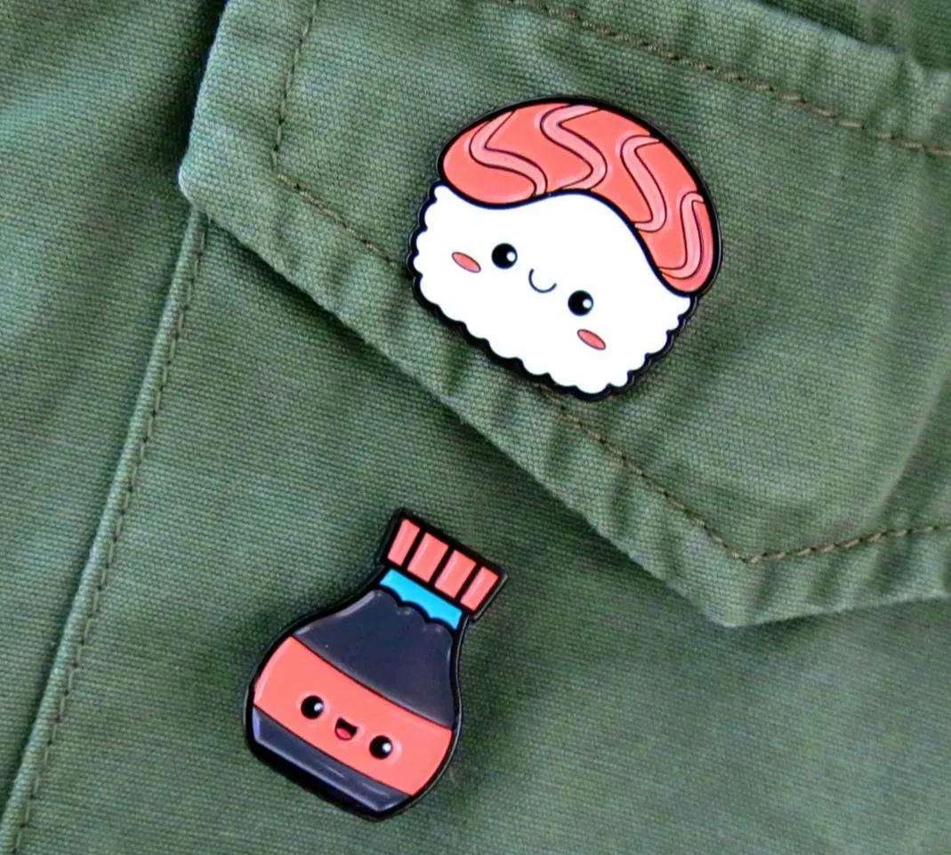 Set di spille smaltate sushi e salsa di soia-pin pin pals