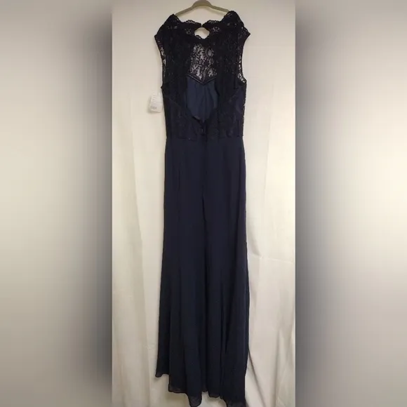 Size 8 Midnight Blue Dessy Collection