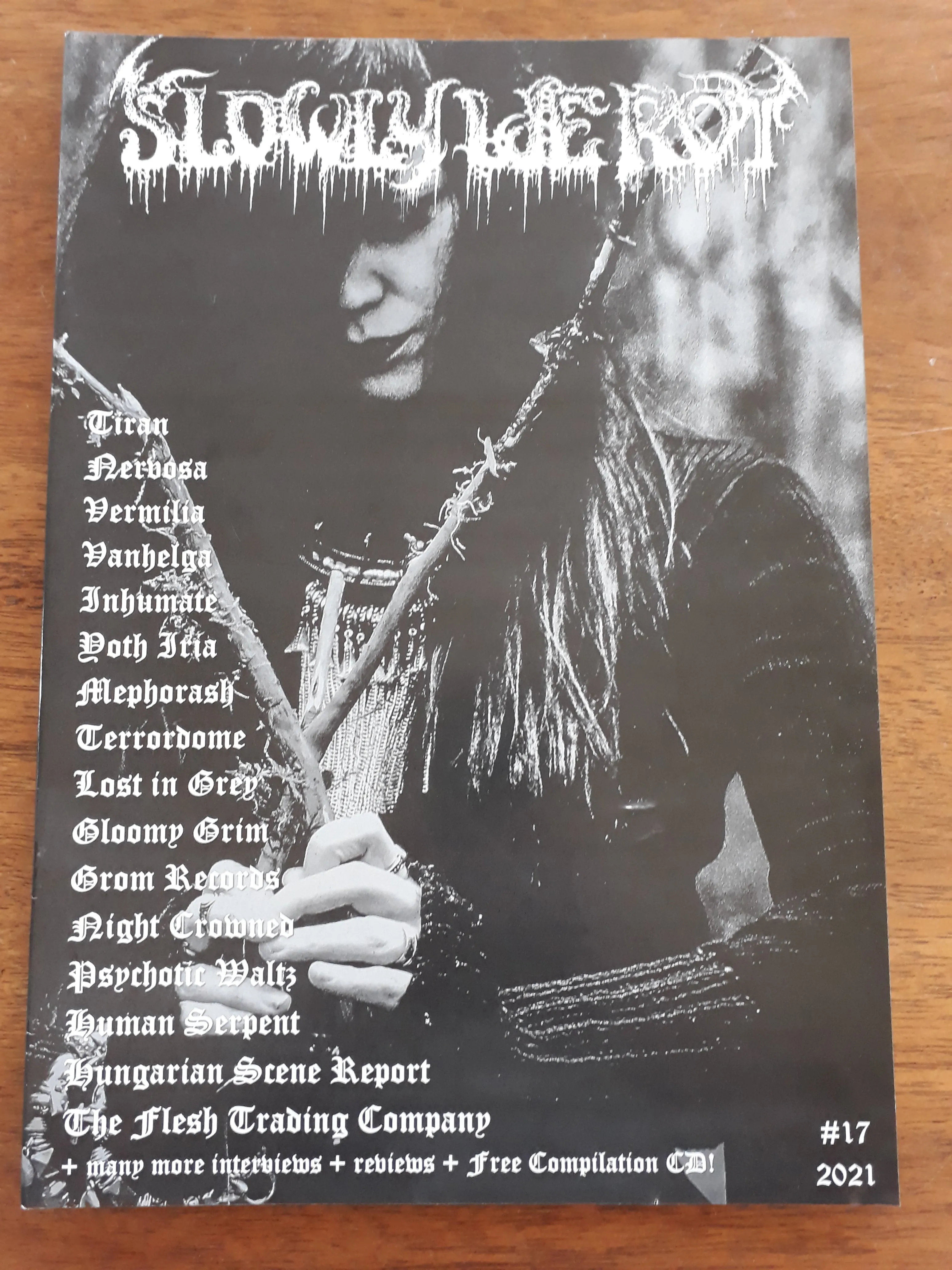 SLOWLY WE ROT Zine #17   CD