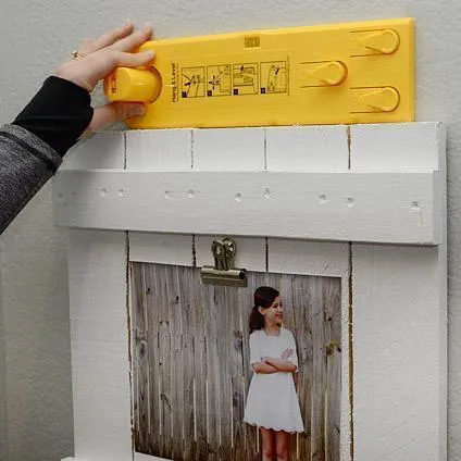 Smart Frame Hang and Level Tool